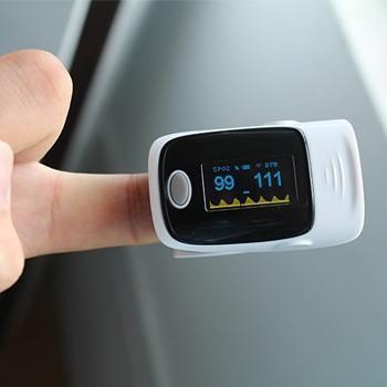 Oxímetro de Dedo Digital - Monitor de Pulso e Saturação de Oxigênio no Sangue - Loja Oficial | XploudShop