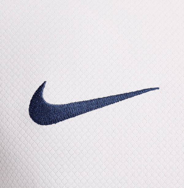 camisa_nike_inglaterra_i_masculina_eurocopa_lancamento_torcedor_branca_2024-25_home5.png
